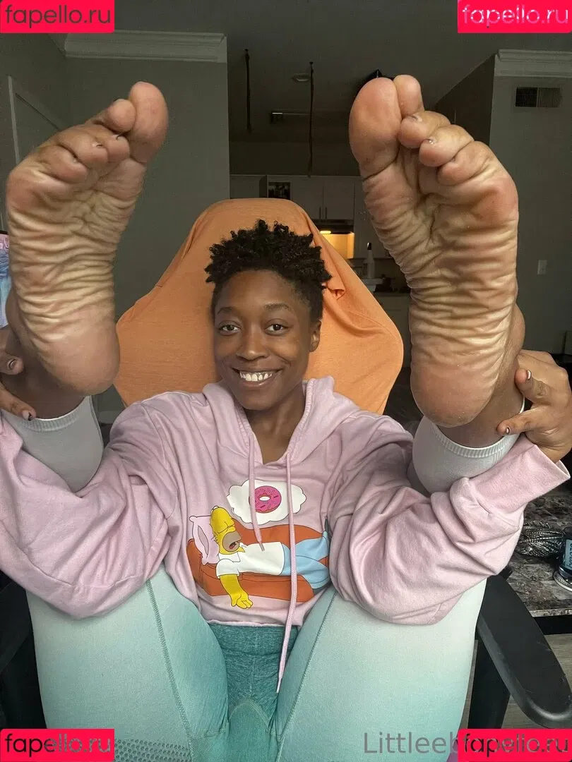 littleebonyfeet Onlyfans Photo Gallery 