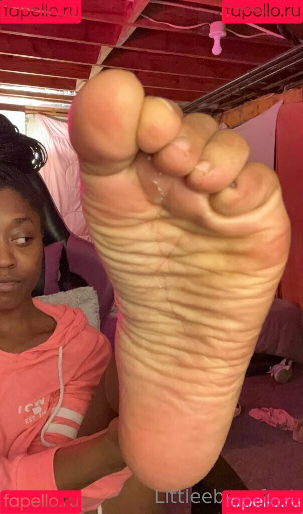 littleebonyfeet Onlyfans Photo Gallery 