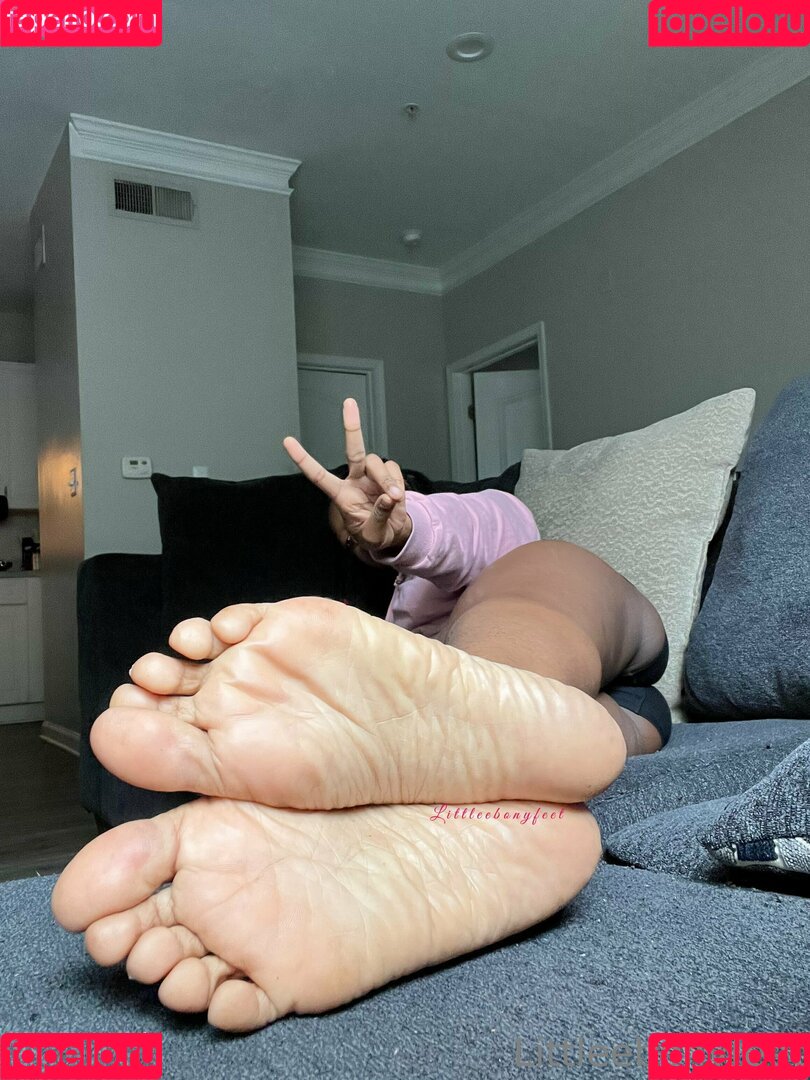 littleebonyfeet Onlyfans Photo Gallery 