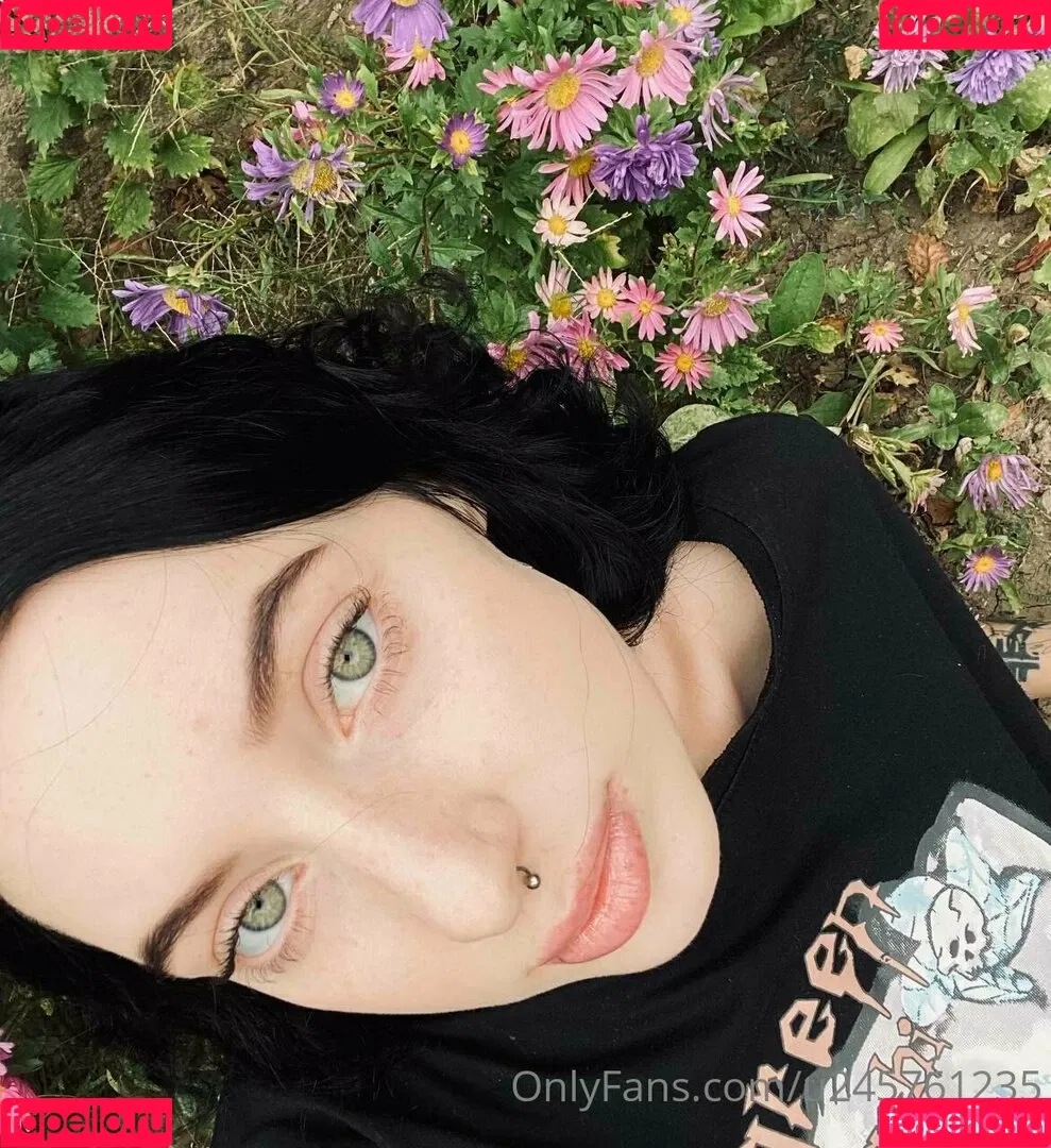 alicewonderfull Onlyfans Photo Gallery 
