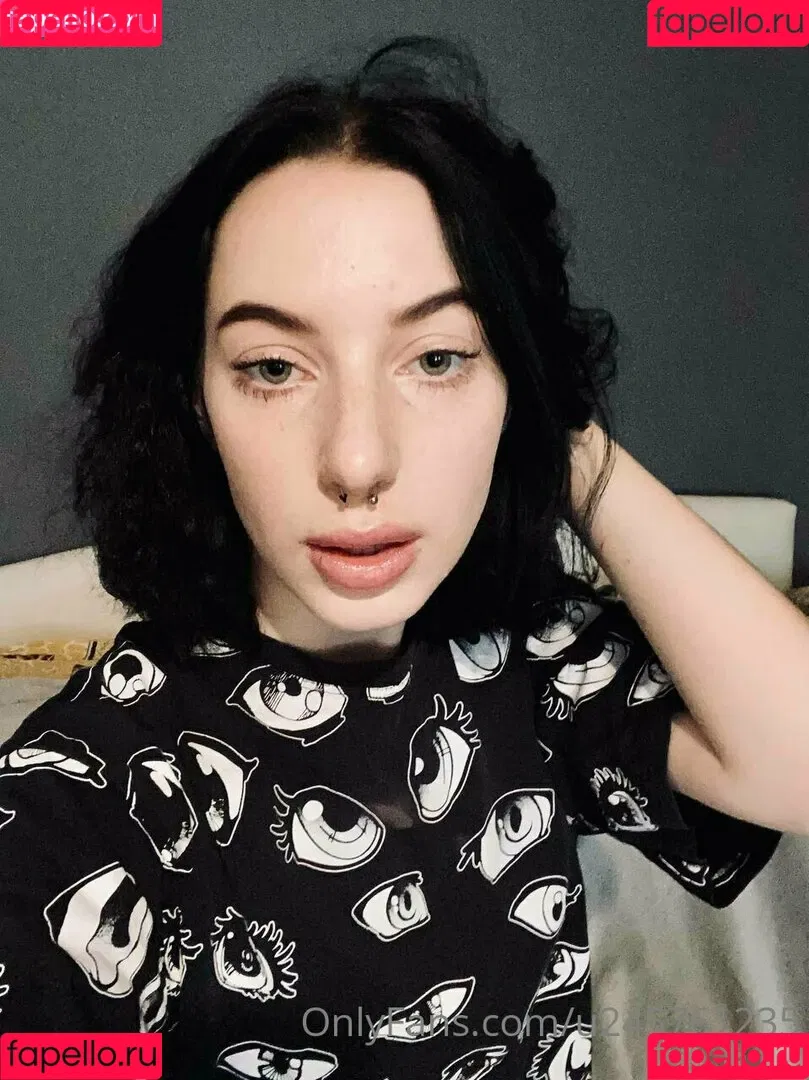 alicewonderfull Onlyfans Photo Gallery 