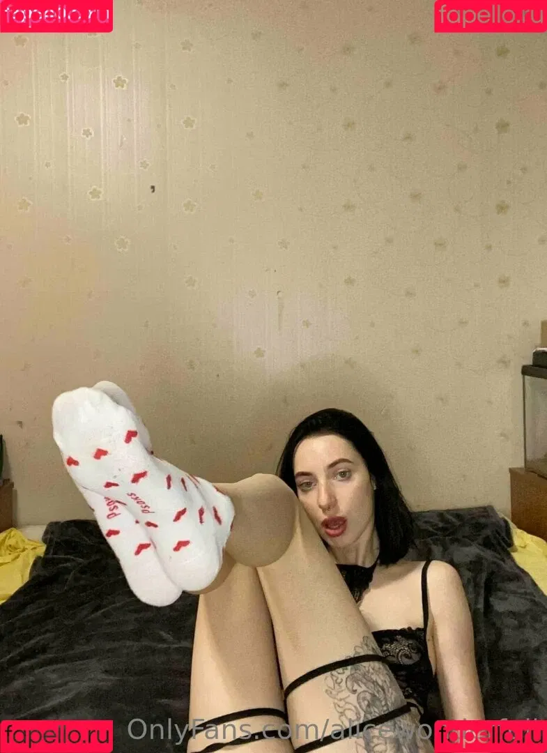 alicewonderfull Onlyfans Photo Gallery 