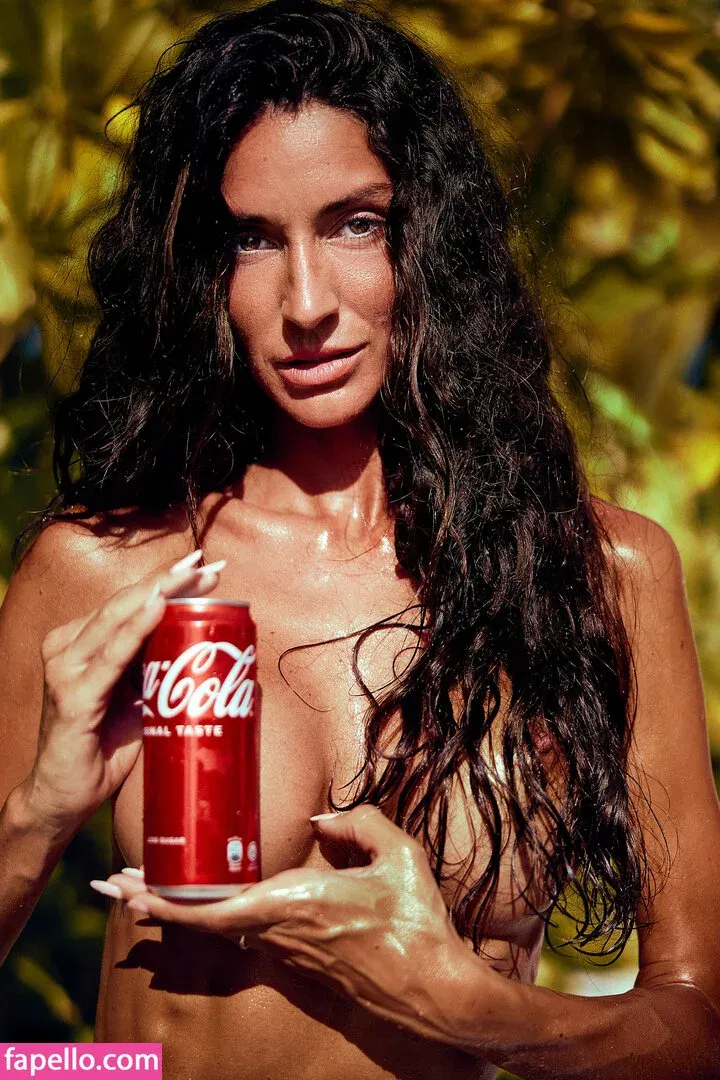 Zuri Aspiunza Onlyfans Photo Gallery 