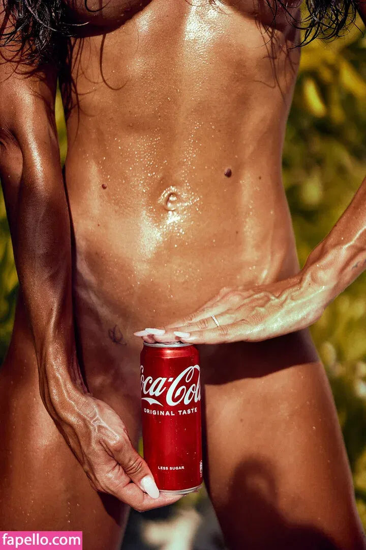 Zuri Aspiunza Onlyfans Photo Gallery 