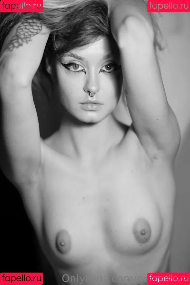 NekoMuse Onlyfans Photo Gallery 