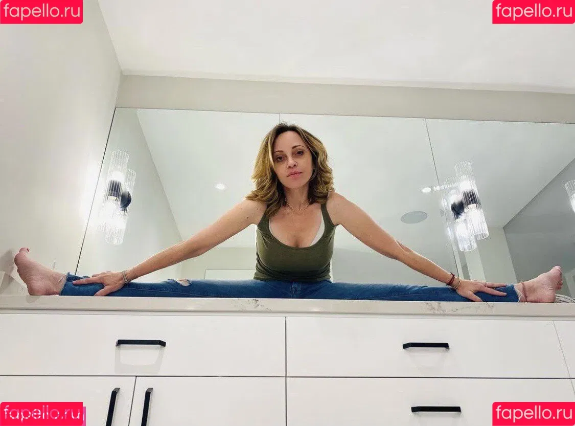 Tara Strong Onlyfans Photo Gallery 
