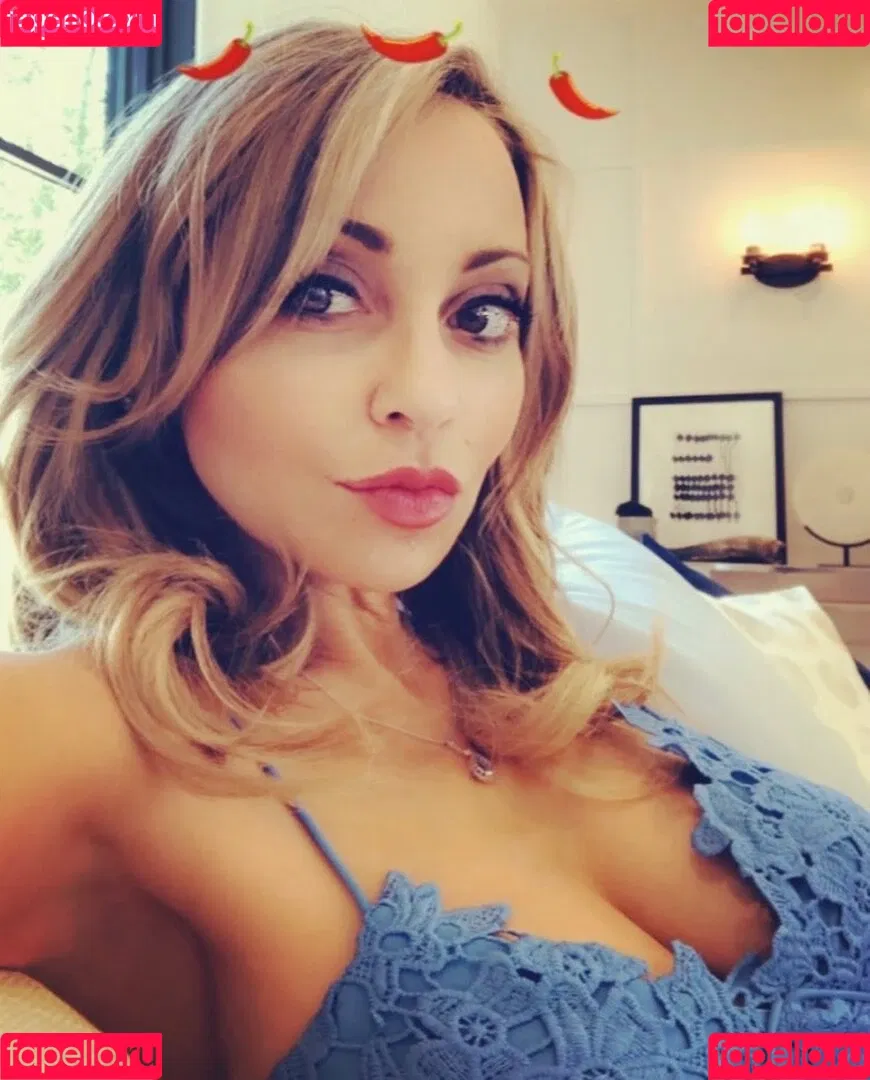 Tara Strong Onlyfans Photo Gallery 