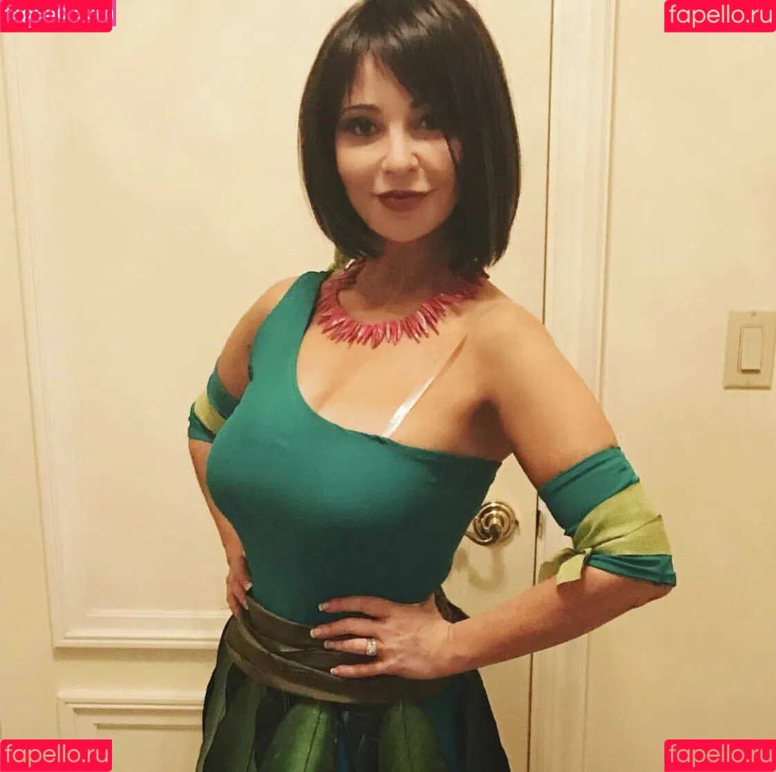 Tara Strong Onlyfans Photo Gallery 