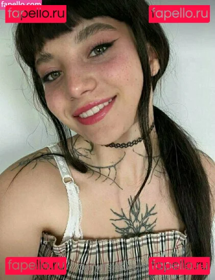 esmeraldai Onlyfans Photo Gallery 