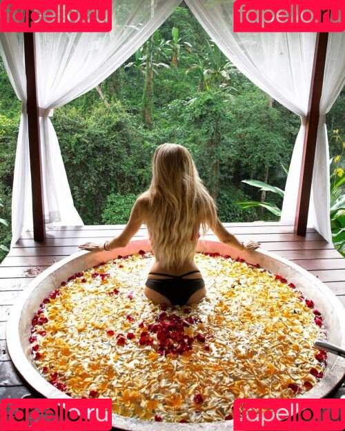 Alica Schmidt Onlyfans Photo Gallery 