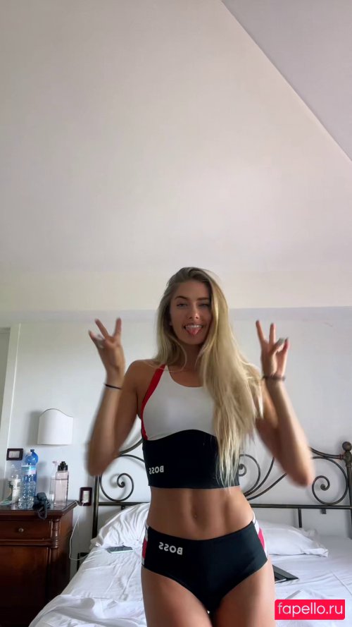 Alica Schmidt Nude Onlyfans Photo 12