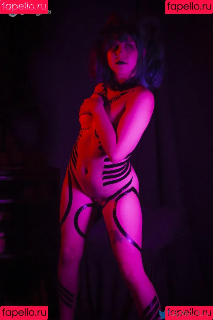 Nids Bats Onlyfans Photo Gallery 