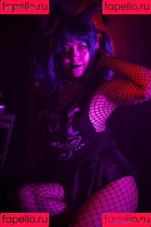 Nids Bats Onlyfans Photo Gallery 