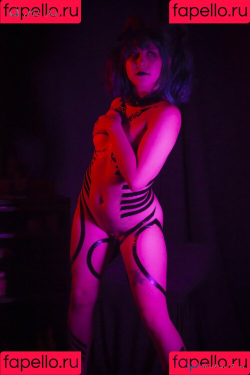 Nids Bats Onlyfans Photo Gallery 