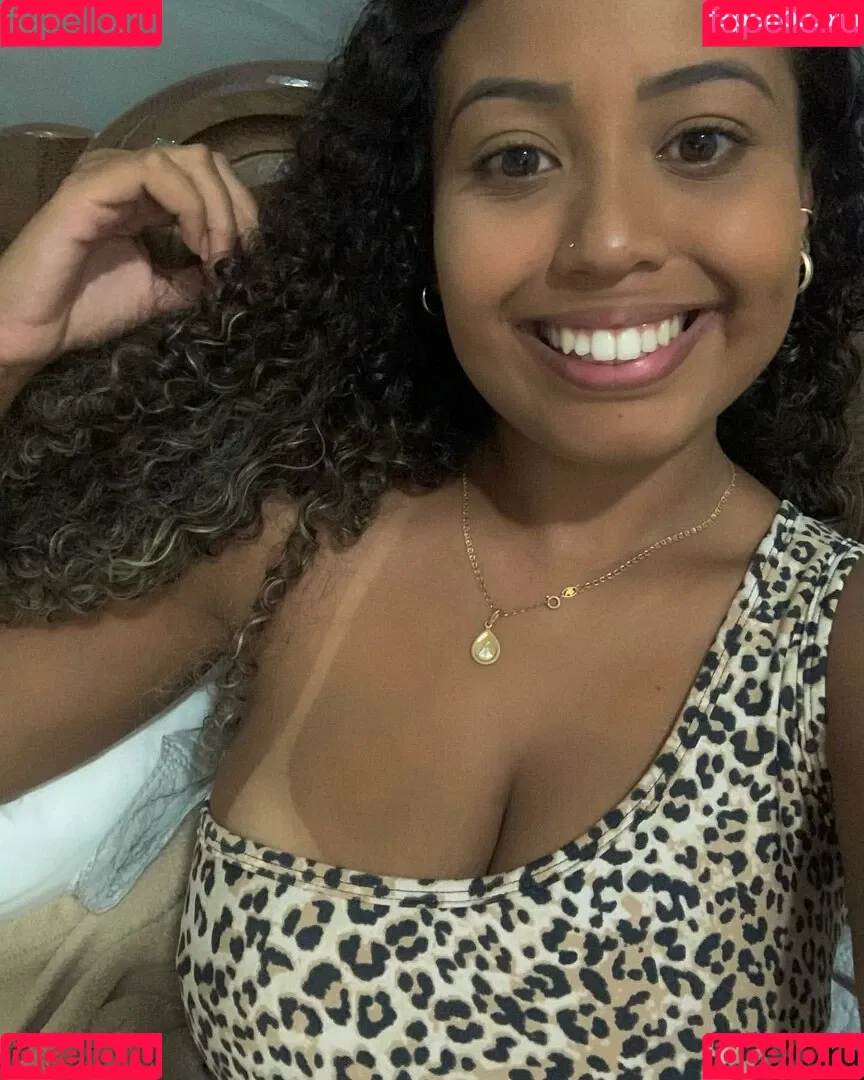 salles.tamires Onlyfans Photo Gallery 