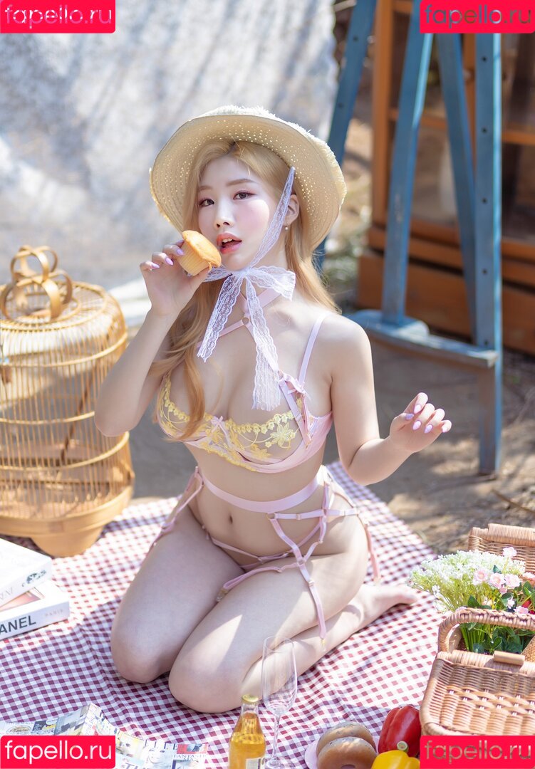 Yebin Onlyfans Photo Gallery 