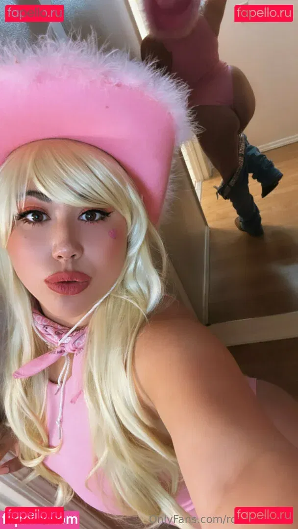 rosalindamfc Onlyfans Photo Gallery 