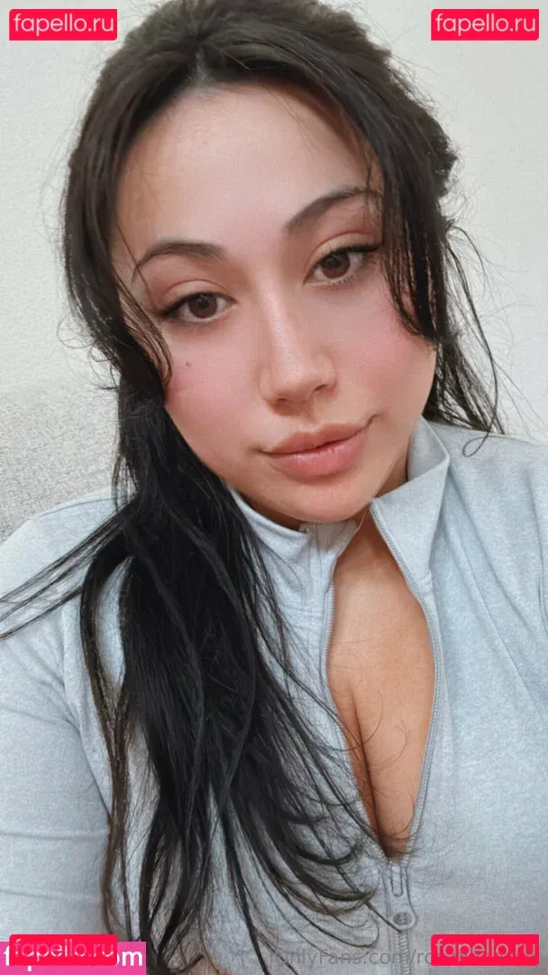 rosalindamfc Onlyfans Photo Gallery 