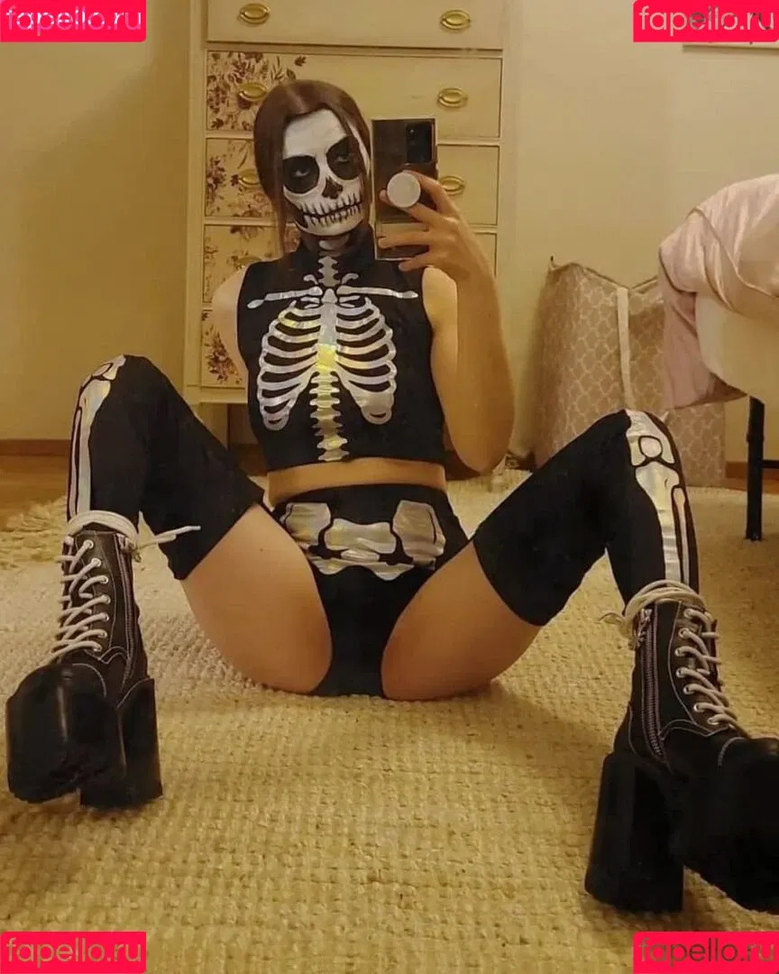 Poggledrop Onlyfans Photo Gallery 