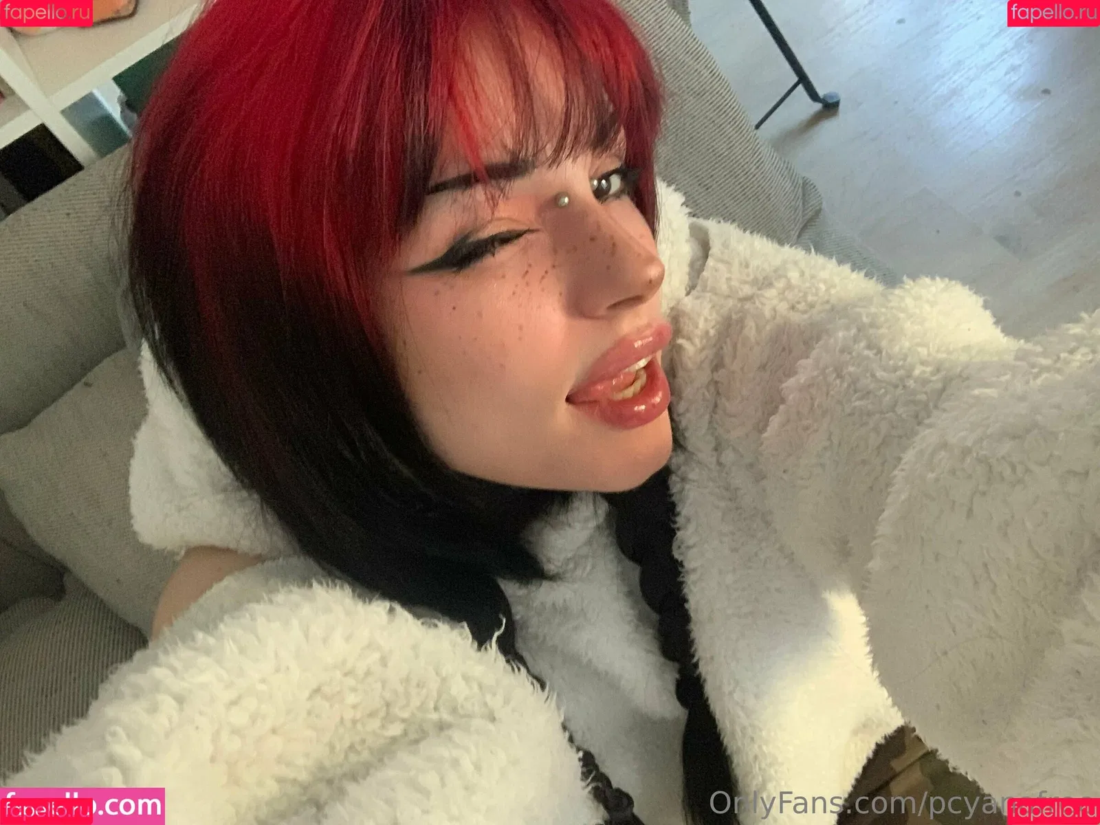 elfsandi Onlyfans Photo Gallery 