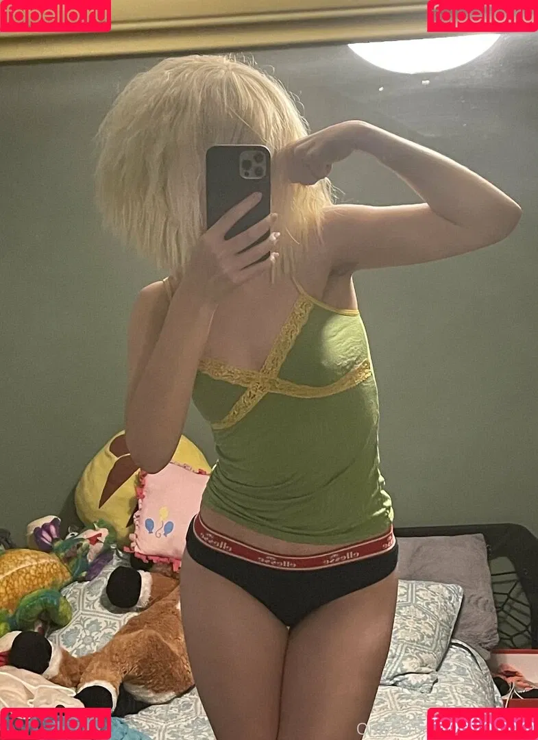 imonly18 Onlyfans Photo Gallery 