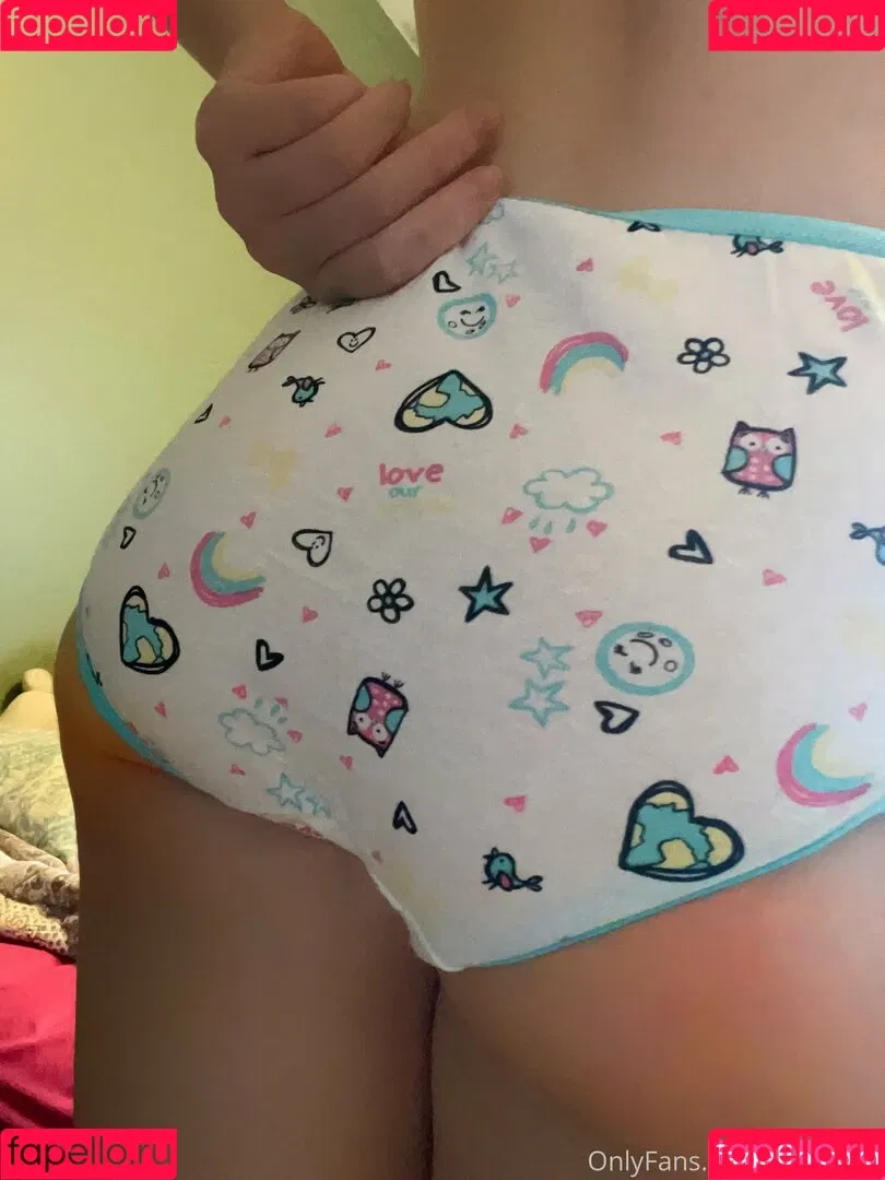 imonly18 Onlyfans Photo Gallery 