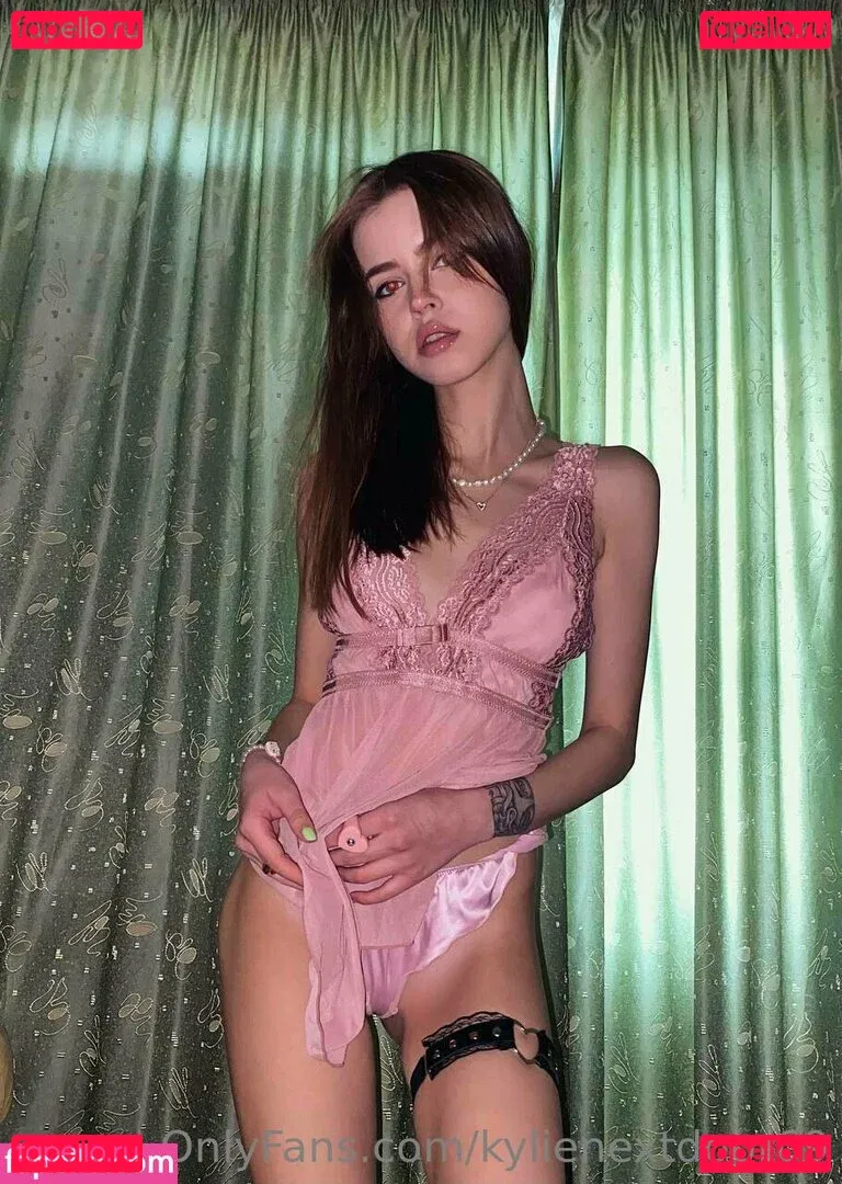 kylienextdoor69 Onlyfans Photo Gallery 