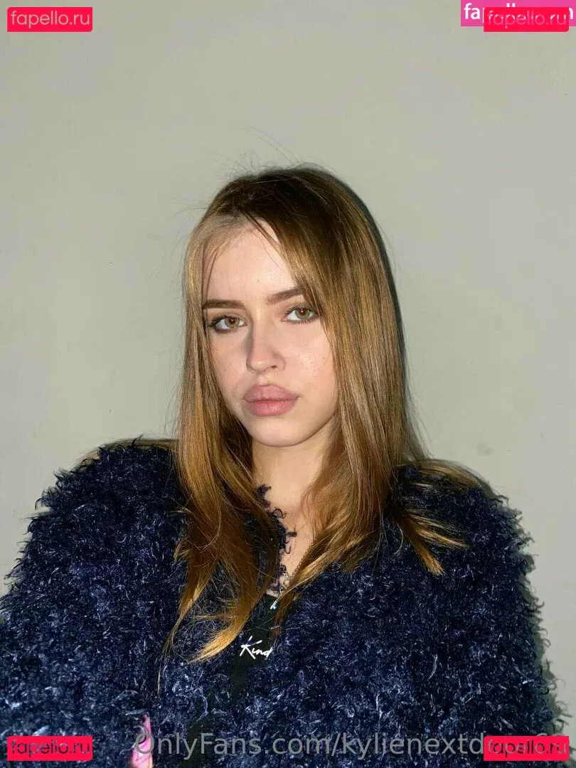 kylienextdoor69 Onlyfans Photo Gallery 