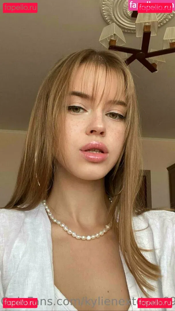 kylienextdoor69 Onlyfans Photo Gallery 