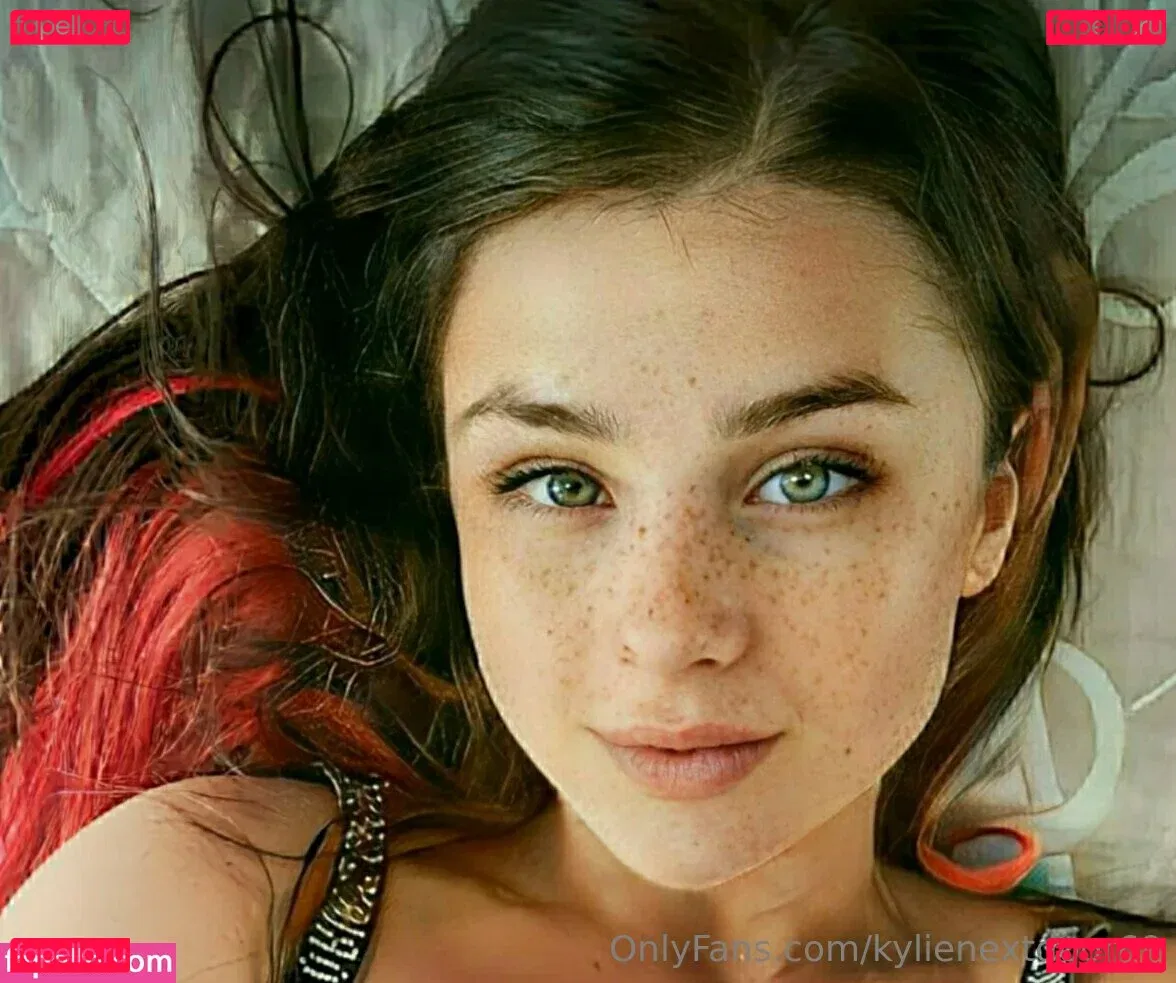 kylienextdoor69 Onlyfans Photo Gallery 