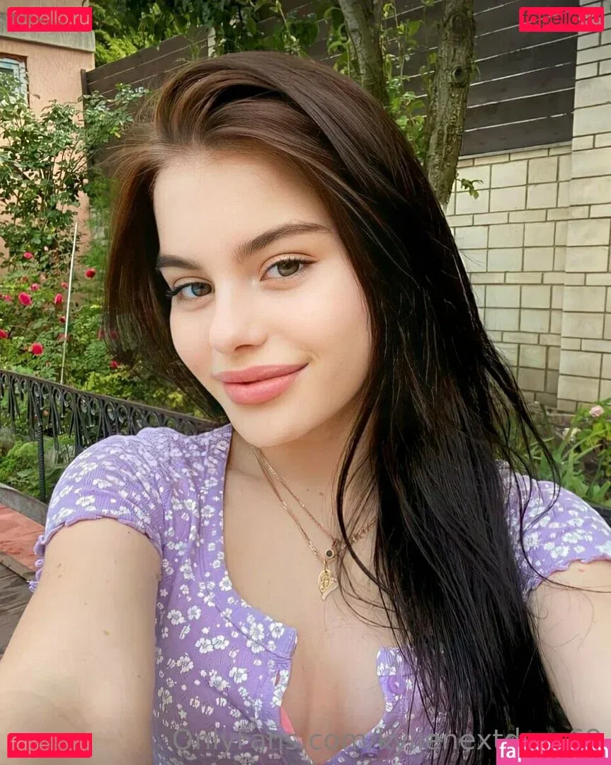 kylienextdoor69 Onlyfans Photo Gallery 