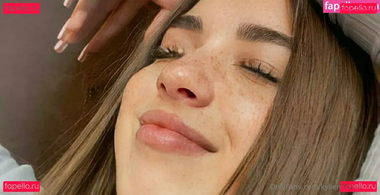 kylienextdoor69 Onlyfans Photo Gallery 