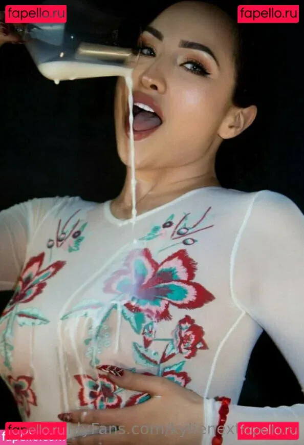 kylienextdoor69 Onlyfans Photo Gallery 