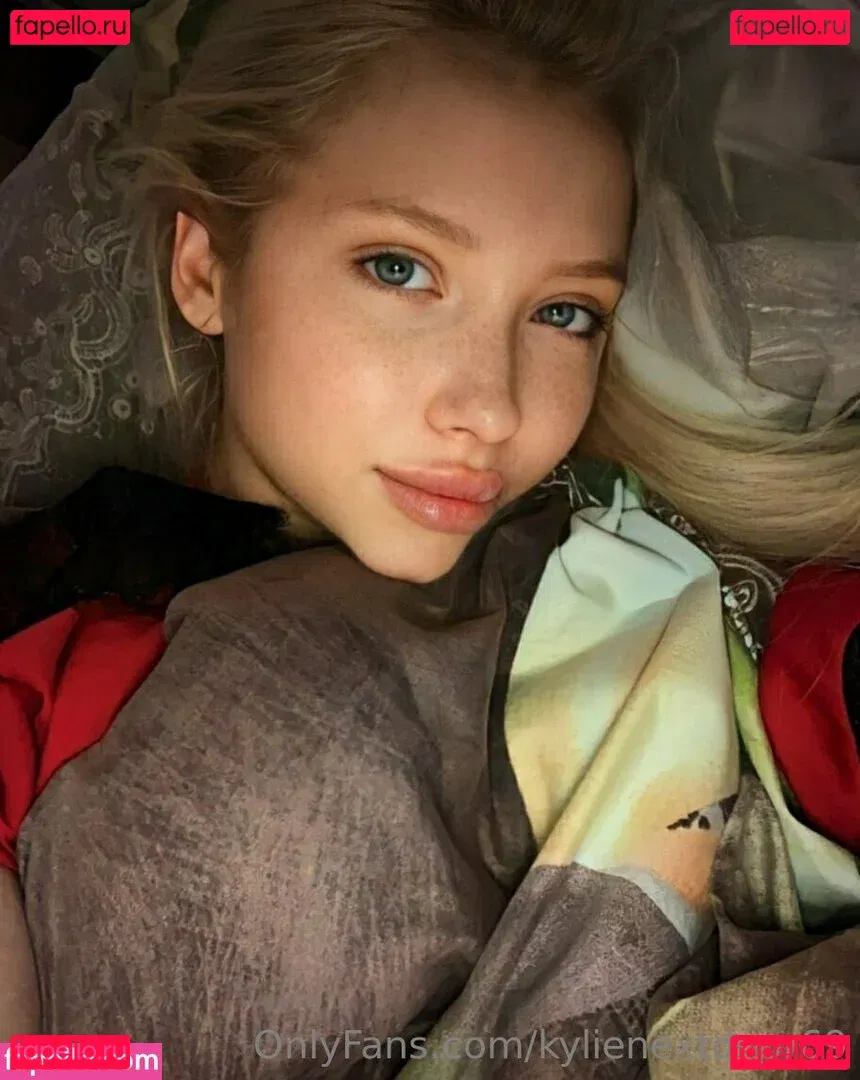 kylienextdoor69 Onlyfans Photo Gallery 