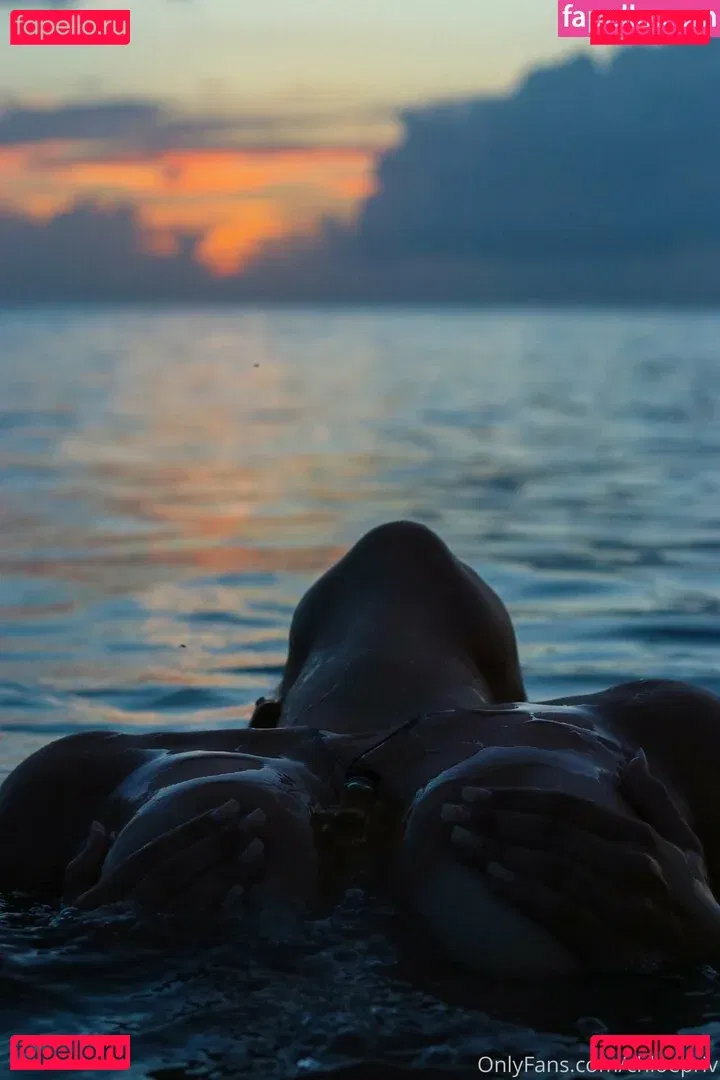 Chloepriv Onlyfans Photo Gallery 