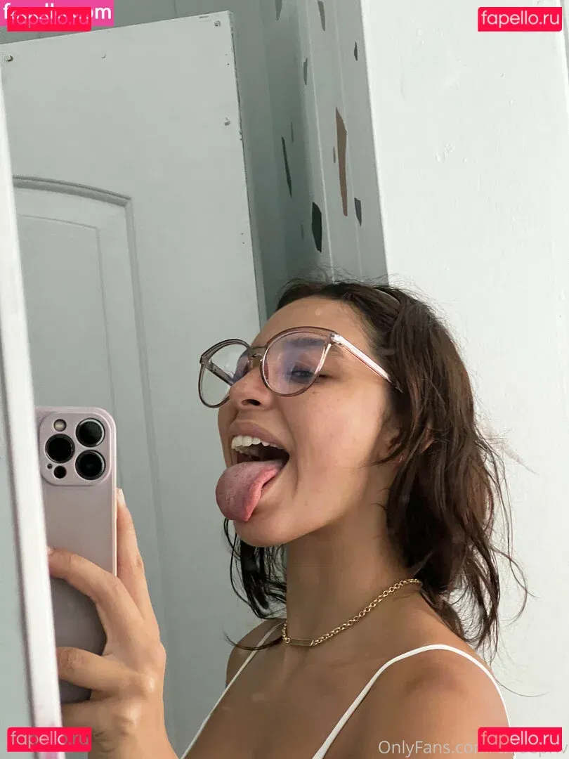 Chloepriv Onlyfans Photo Gallery 