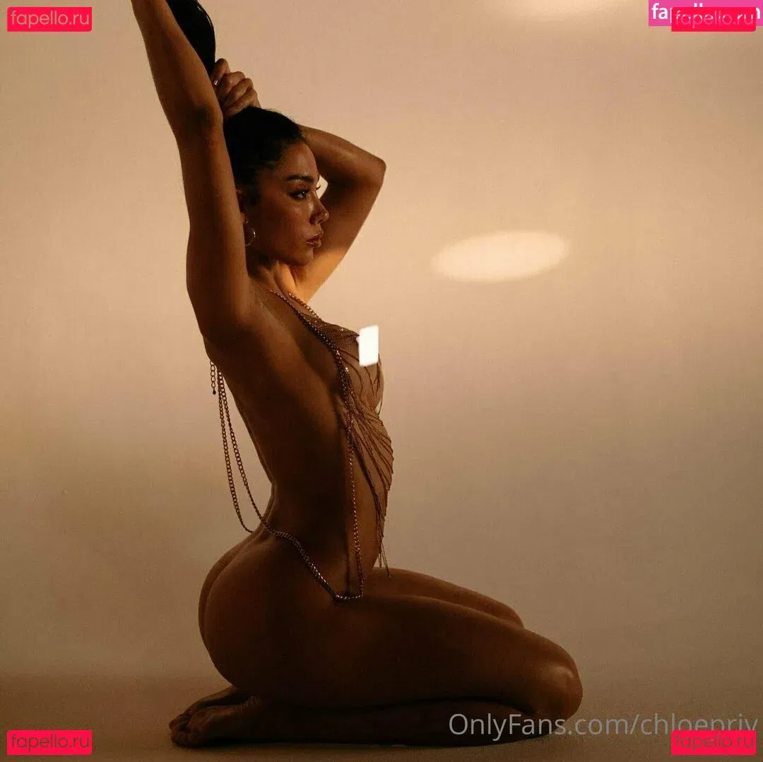 Chloepriv Onlyfans Photo Gallery 
