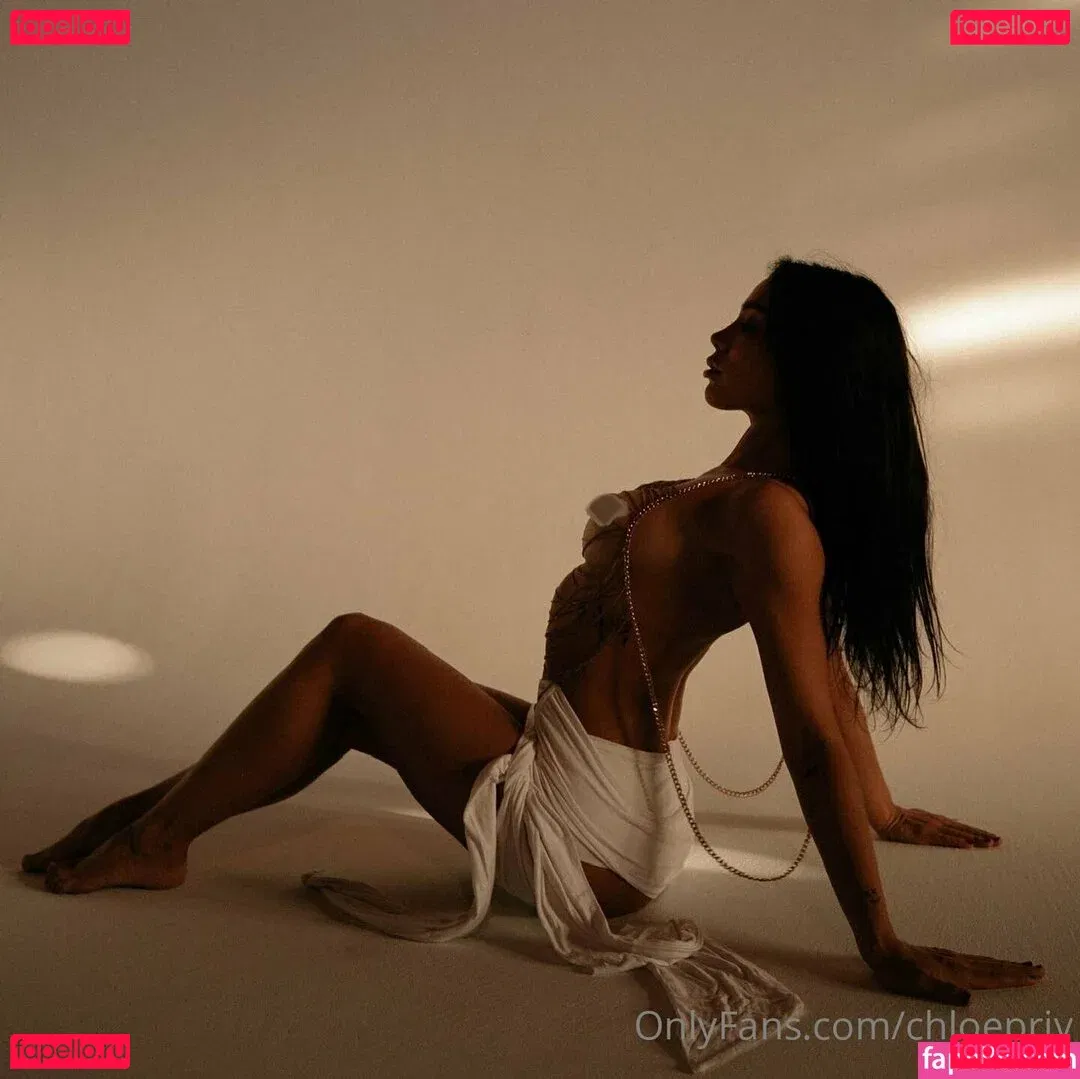 Chloepriv Onlyfans Photo Gallery 