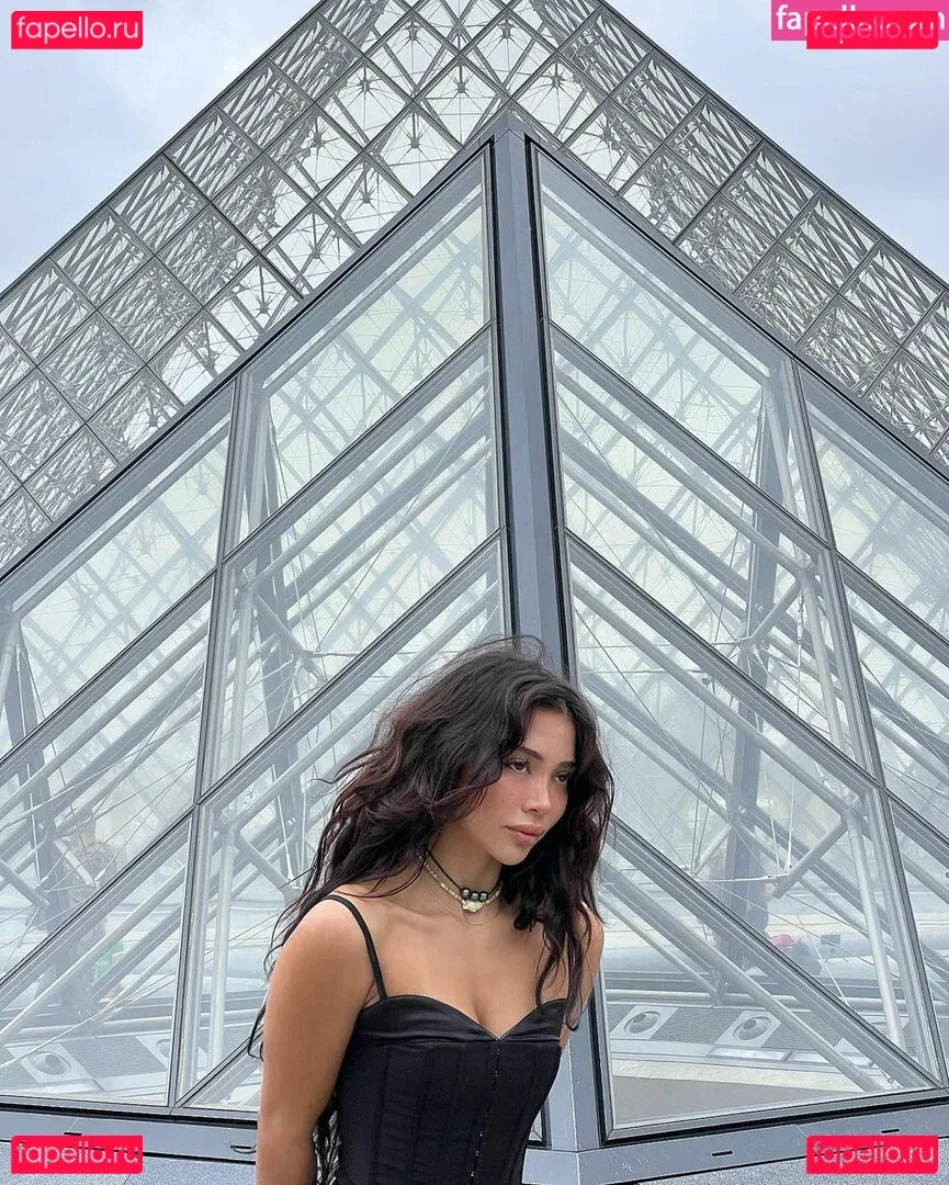 Chloepriv Onlyfans Photo Gallery 