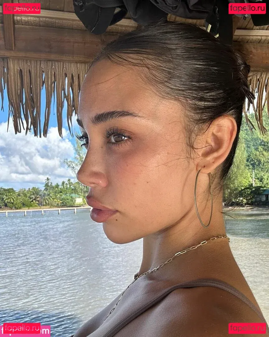 Chloepriv Onlyfans Photo Gallery 