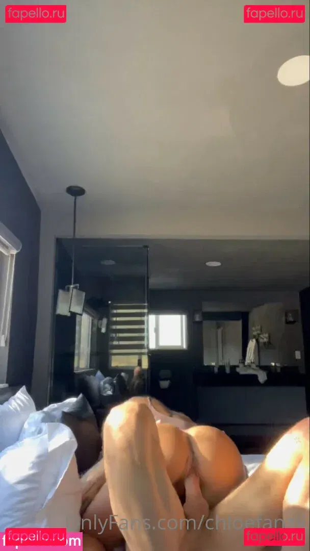 Chloepriv Onlyfans Photo Gallery 