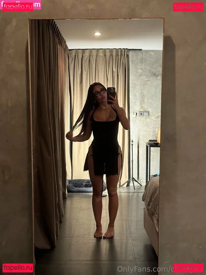 Chloepriv Onlyfans Photo Gallery 