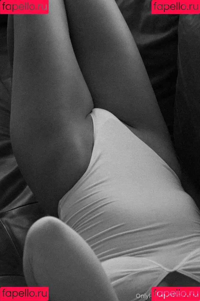 SolelyLu Onlyfans Photo Gallery 
