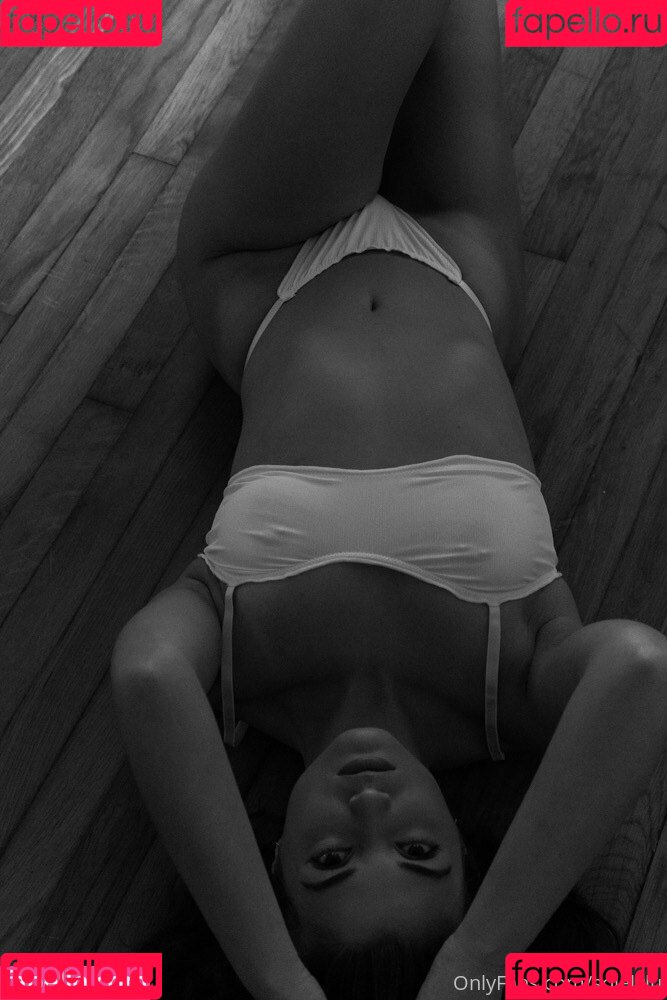 SolelyLu Onlyfans Photo Gallery 