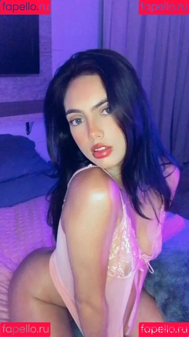 Brenda Trindade Onlyfans Photo Gallery 