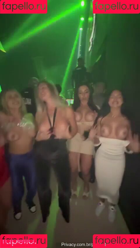 Brenda Trindade Onlyfans Photo Gallery 