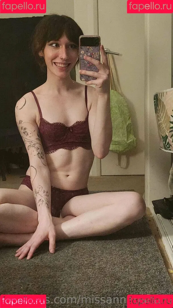 missannabanana24 Onlyfans Photo Gallery 