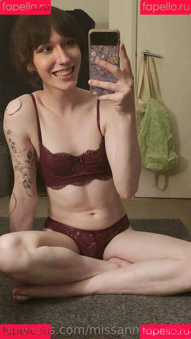 missannabanana24 Onlyfans Photo Gallery 