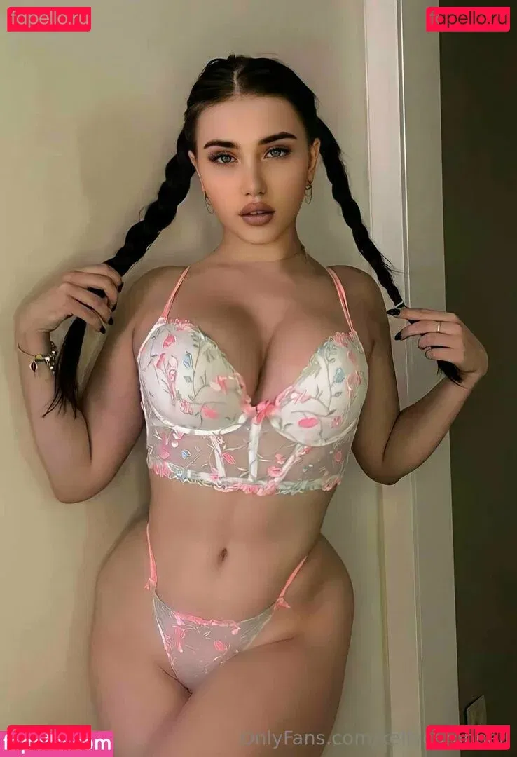 kellycampbell Onlyfans Photo Gallery 