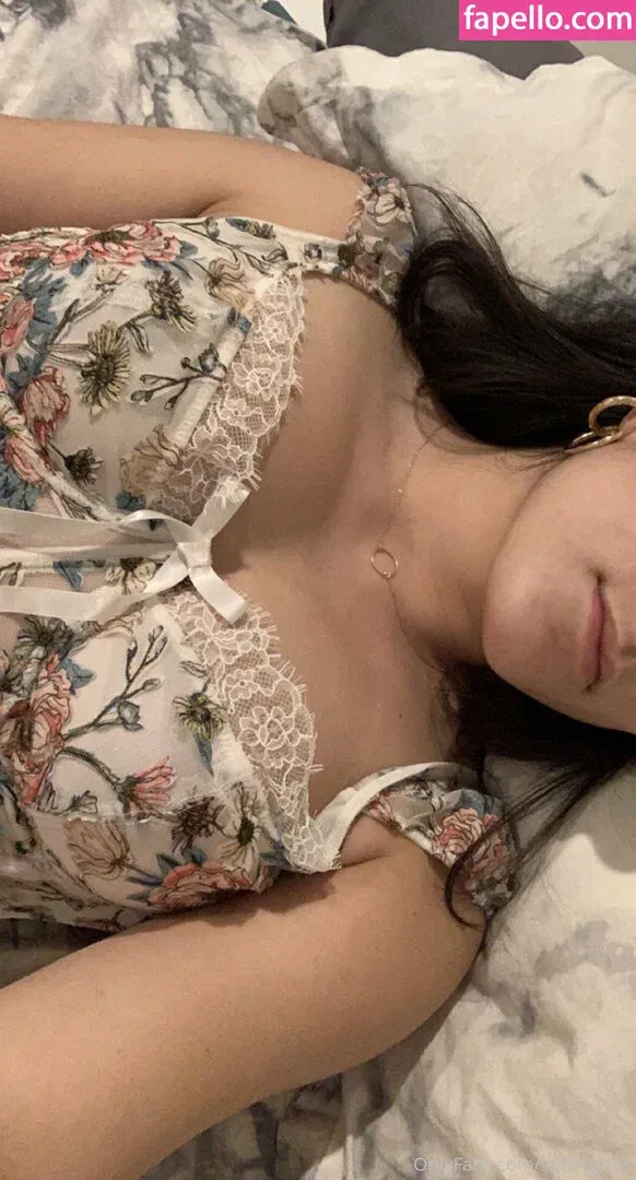 sofia-gains Onlyfans Photo Gallery 